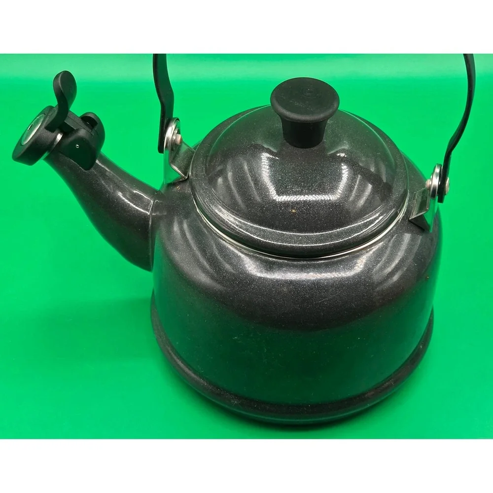 Le Creuset Demi Tea Kettle 1.25 Qt 1.1L Metallic Grey Sparkle Enamel Whistling